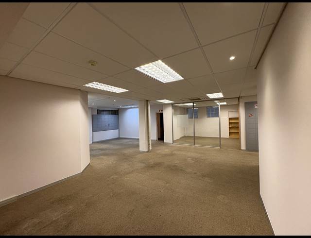 200M² OFFICE TO LET IN GARDENS
